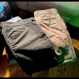 Men’s Brax Everest Pants 2pair one Black one Cocoa, size 40w,34inseam